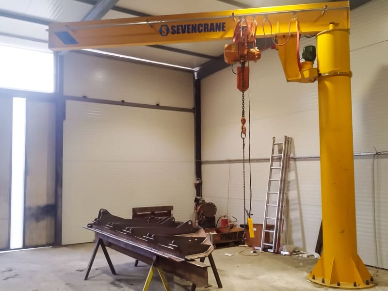 I-SEVENCRANE-Pillar Jib Crane 1