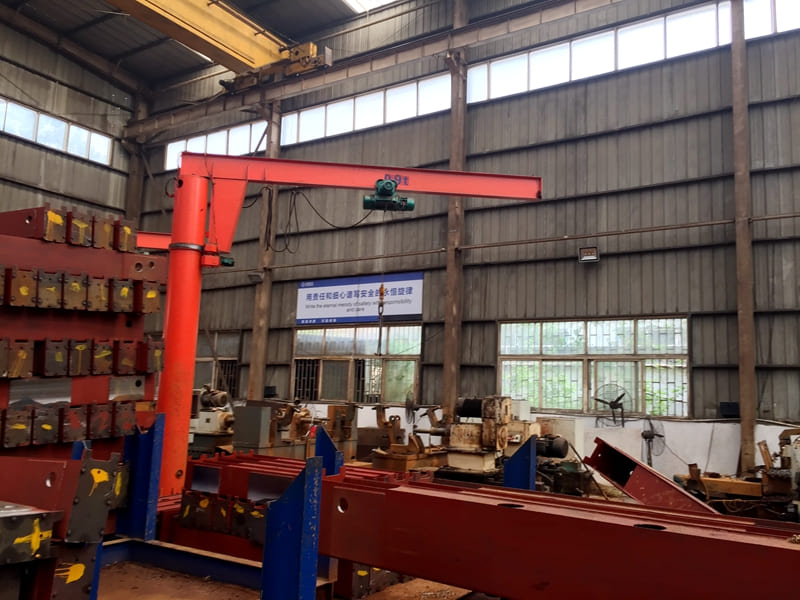 SEVENCRANE-Pillar Jib Crane ၂