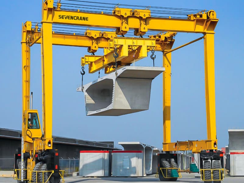 SEVENCRANE-Gummi Gantry Crane 1